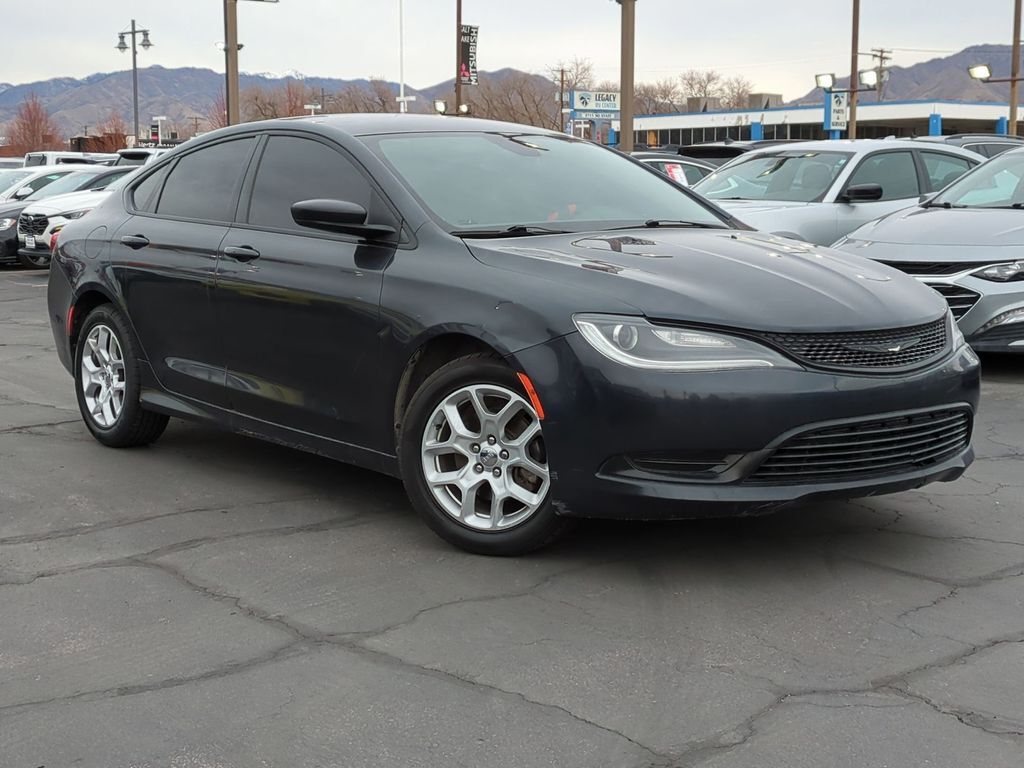 2017 Chrysler 200 Touring