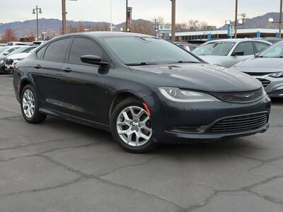 2017 Chrysler 200 Touring