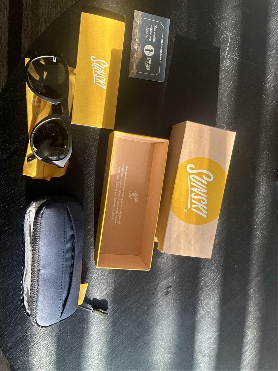 Sunski Polarized Sunglasses with Case & Original Box. Treeline.
