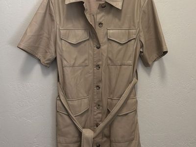 House of Harlow 1960 Women's XS Tan Faux Leather Belted Shirt Dress Button Front