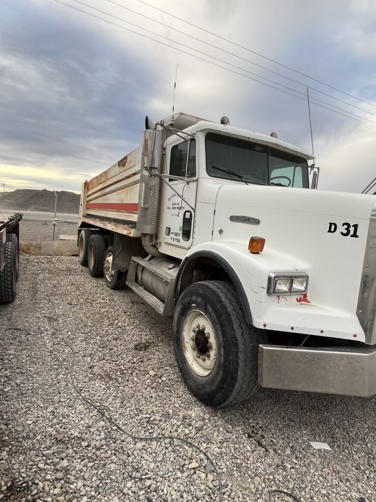 1991 Freightliner Dump Truck