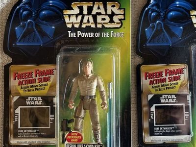90’s Star Wars Kenner The Power of the Force Bespin Luke Skywalker w/Lightsaber & Blaster Pistol Action Figure Green Card