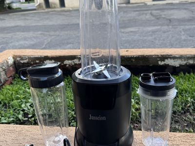 Jusseion nutrí smothie blender 1200 Watts 24 oz the cup (SET)
