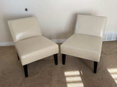 Set of 2 Cream Faux Leather Accent Armless Slipper Chairs