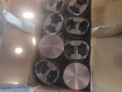 318 pistons