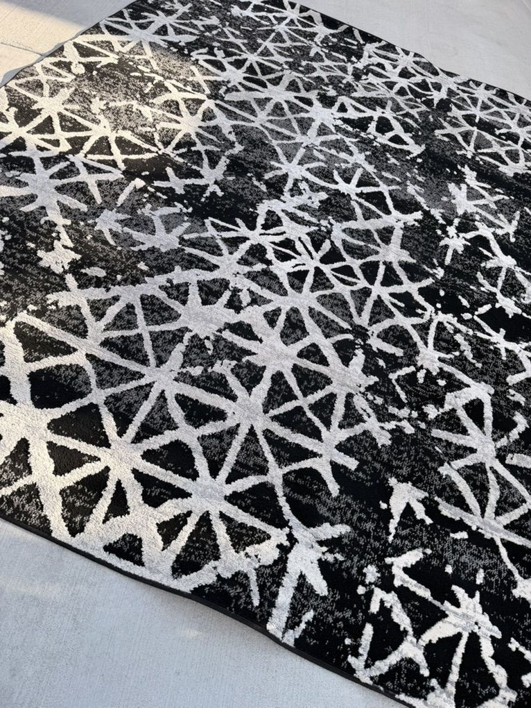 Black And White Area Rug