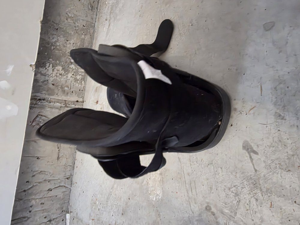 Main image 4