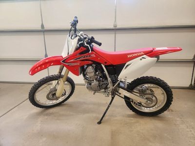 2016 Honda CRF150R Dirt Bike - Red/White, 4-Stroke Engine