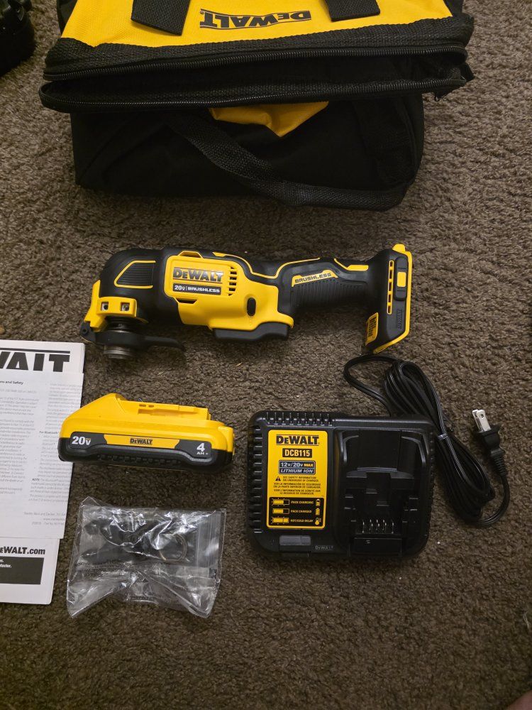 New DEWALT ATOMIC 20V MAX Oscillating Multi Tool Kit