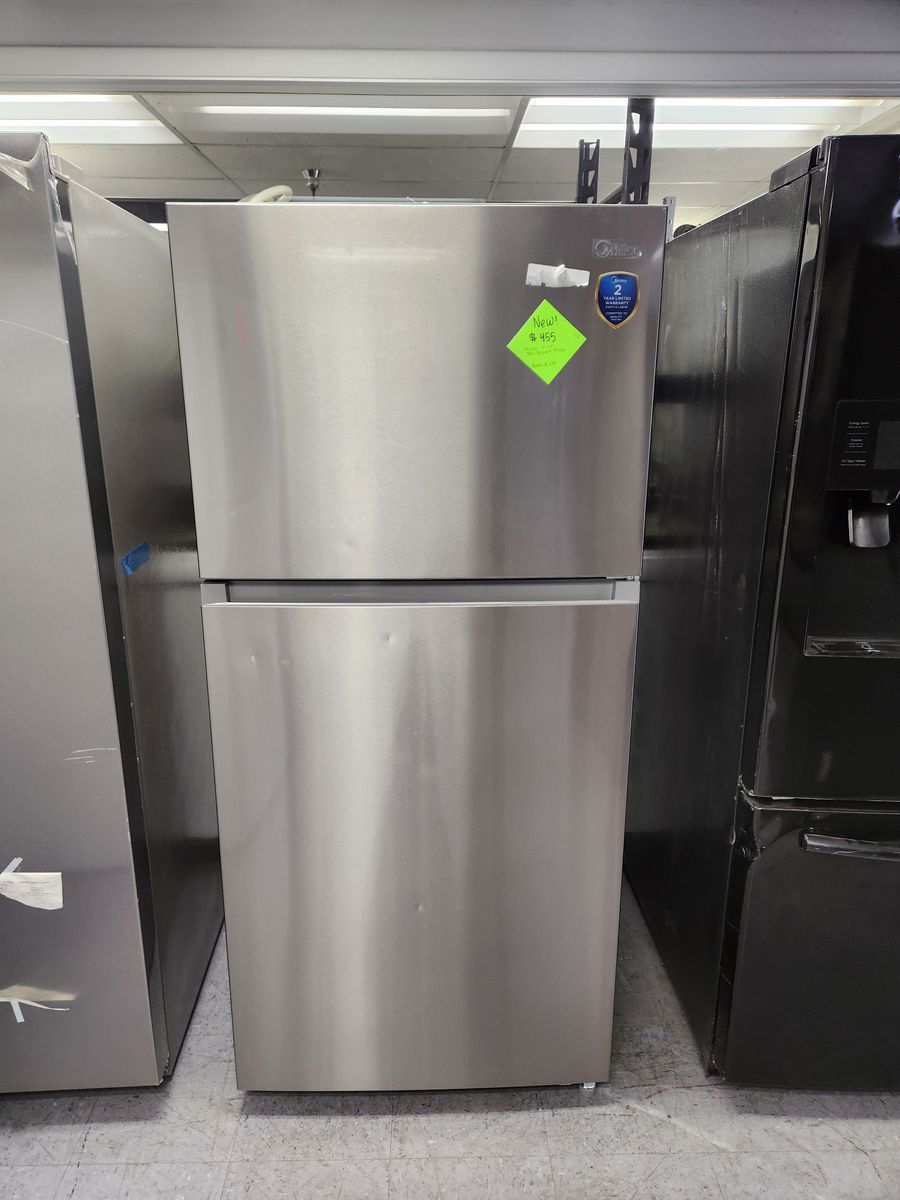 BEAUTIFUL BRAND NEW! MIDEA STAINLESS STEEL TOP AND BOTTOM FRIDGE