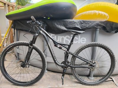 Specialized Stumpjumper Comp Full Suspension Mountain Bike