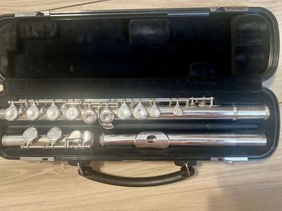 YAMAHA 200AD FLUTE W/CASE - EXCELLENT!