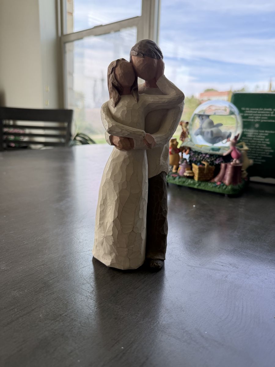 Willow Tree Promise Figurine Sculpted Hand-Painted Couple
