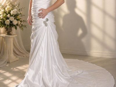 Beautiful White Wedding Dress – Size 16