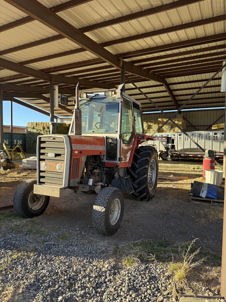 Massey Ferguson 690