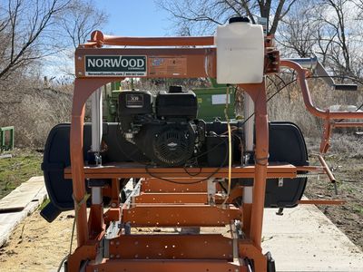 Norwood LumberMate LM29 V2 Portable Sawmill – Excellent Condition