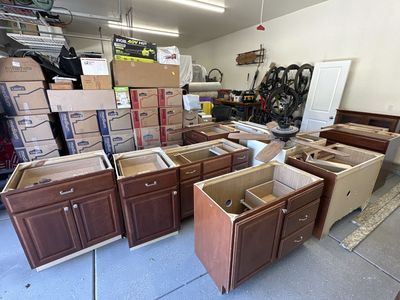 Kitchen Cabinets and Bathroom Vanities