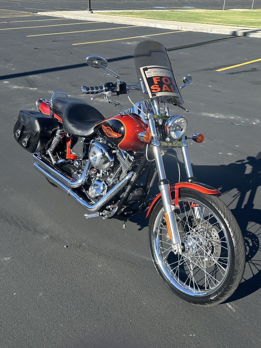 2005 Harley-Davidson Dyna Wide Glide (FXDWGI) Motorcycle - Red/Black, Windshield, Saddlebags