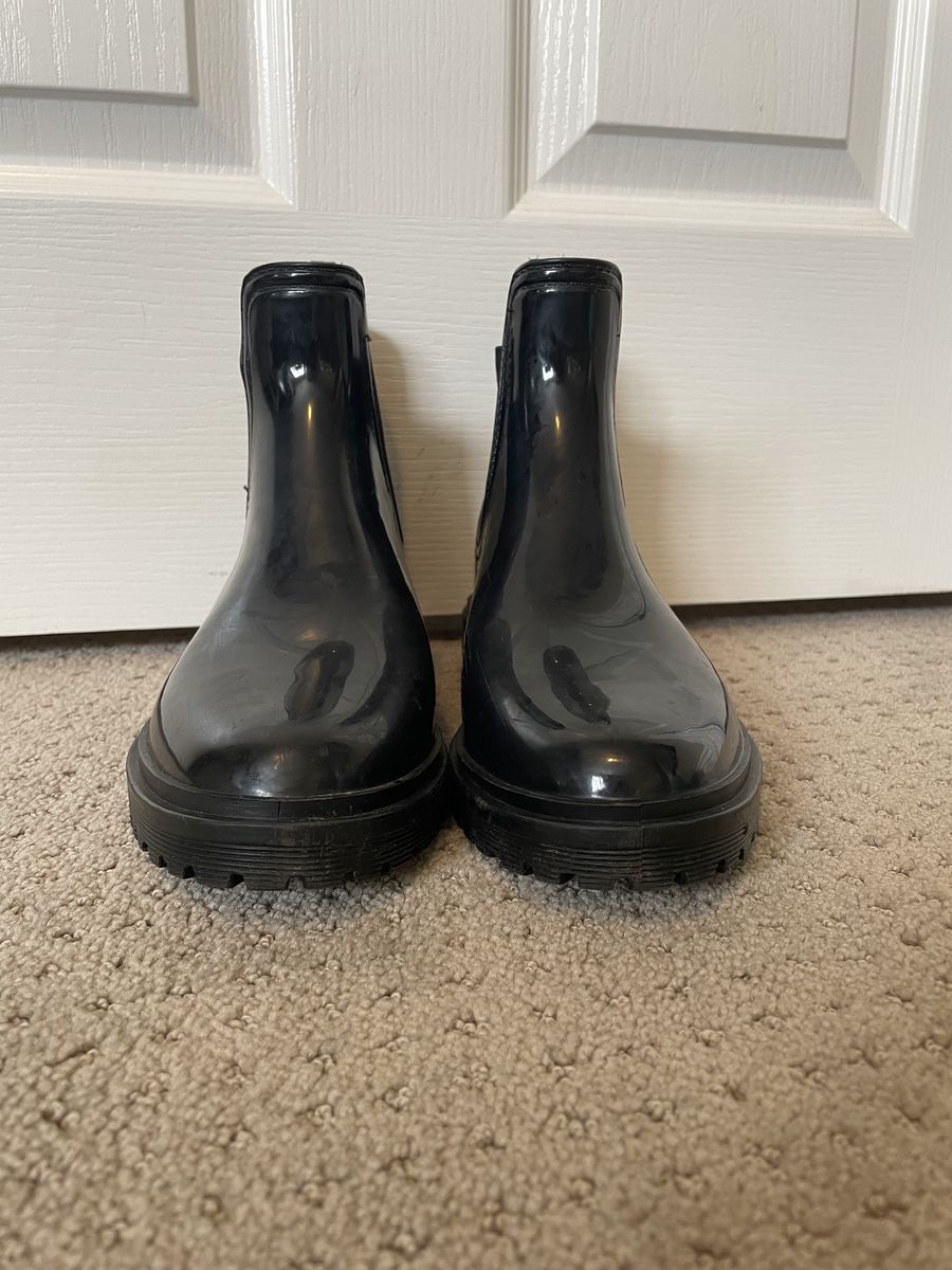 Black Ankle Rain Boots Size 8