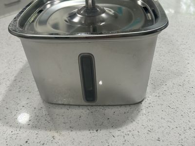 Dog/cat electric Water Feeder