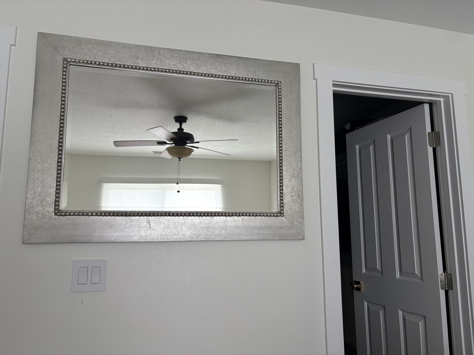 45" x 33" Silver Decorative Mirror $60 cash/venmo in Draper