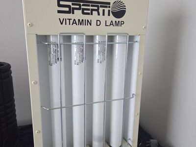 Sperti Fiji SUN Vitamin D Lamp & Tanning Light - UV-B, UV-A, Floor/Tabletop