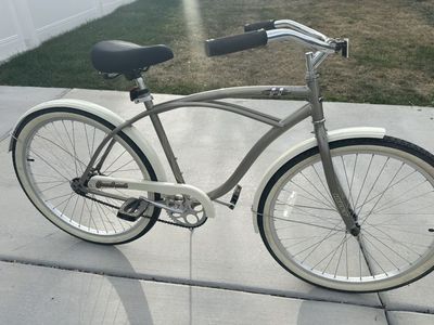 Huffy Beach Cruiser Bike 26 Inch