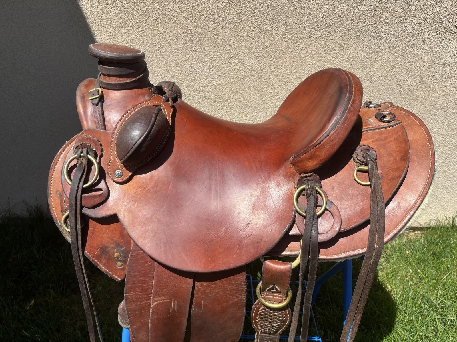 Custom built horse saddle