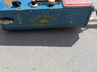 Vintage Mineral and Metal Detector