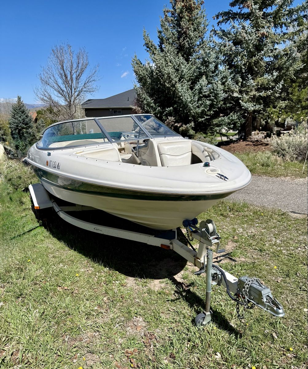 2000 Bayliner Capri 2050 5.0L V8 MerCruiser Starter Boat - Water Ready