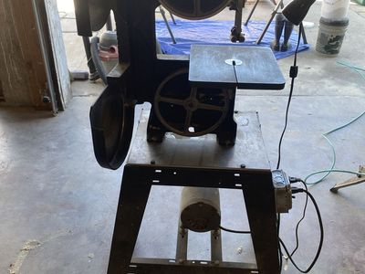 Toolcraft 9” Floor Model Bandsaw
