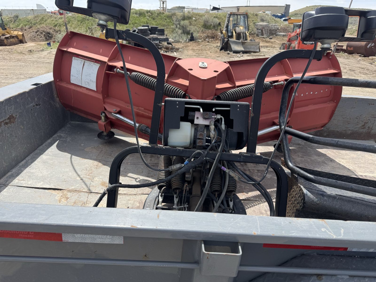 Hiniker 8.5’ Torsion-Trip V-Plow – Off 2017 F-350