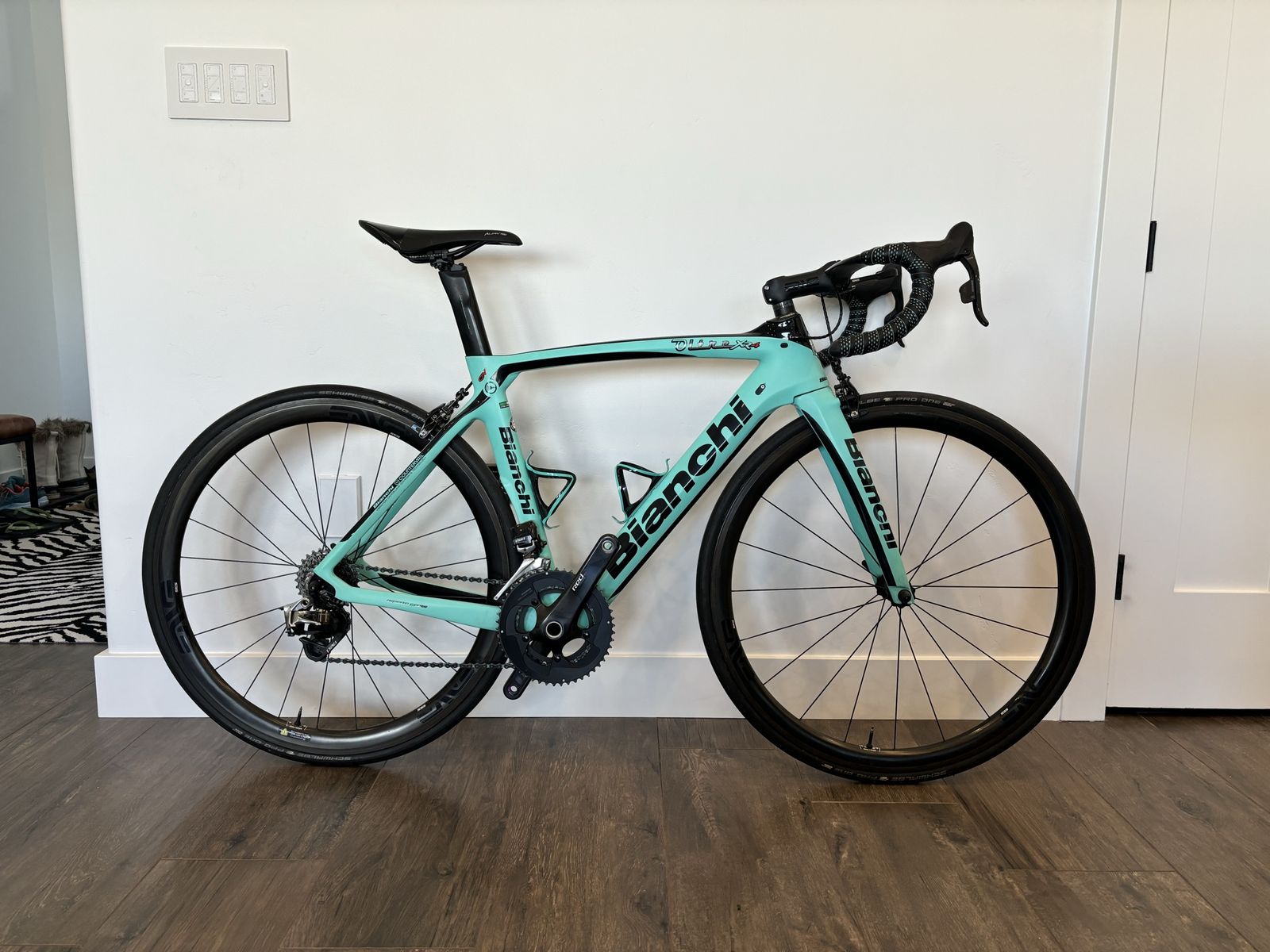 Bianchi Oltre XR4 SRAM Red eTap 53cm