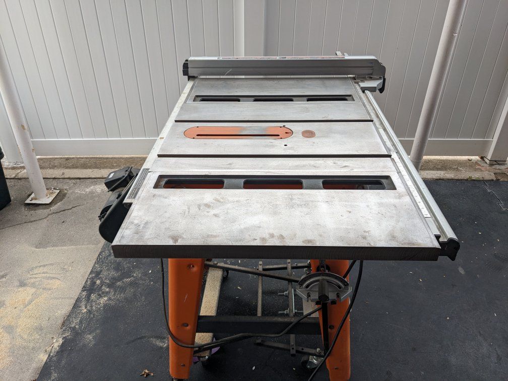 10" Rigid Table Saw