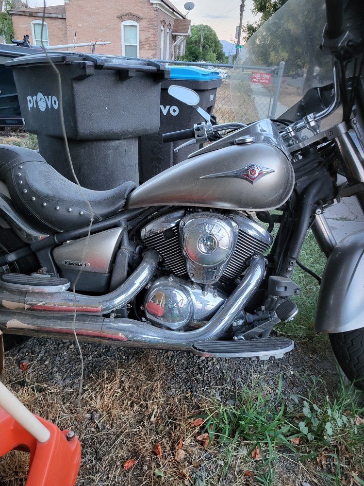 Main image 4