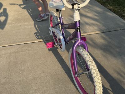 Huffy 18in Sea Star Kids Bicycle, for Kids Ages 4+, Child, Purple