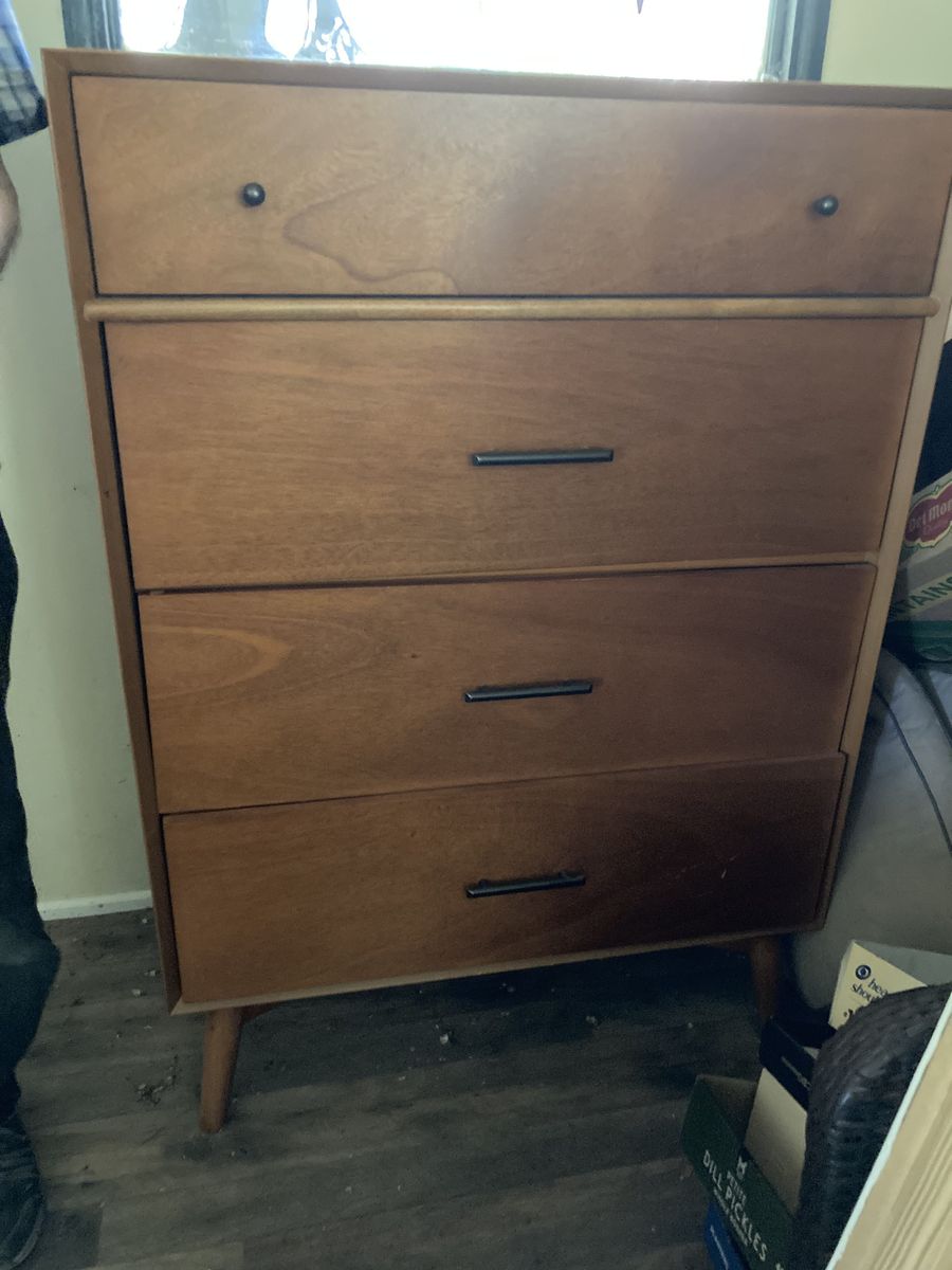 Dresser - 4 drawer