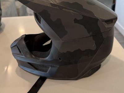 Youth Small Fox V1 Helmet