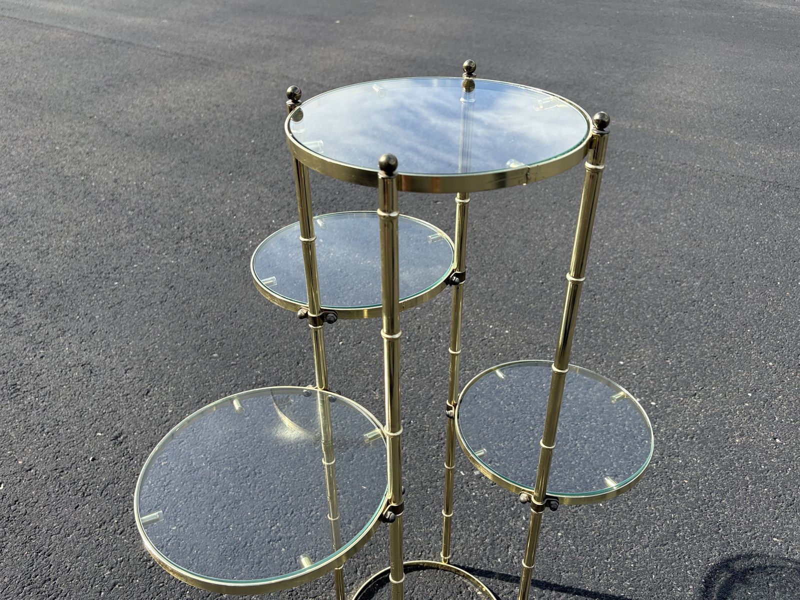 Beautiful, vintage mid century  Hollywood Regency-style brass / glass plant stand w/ a bamboo-molded metal frame MCM 