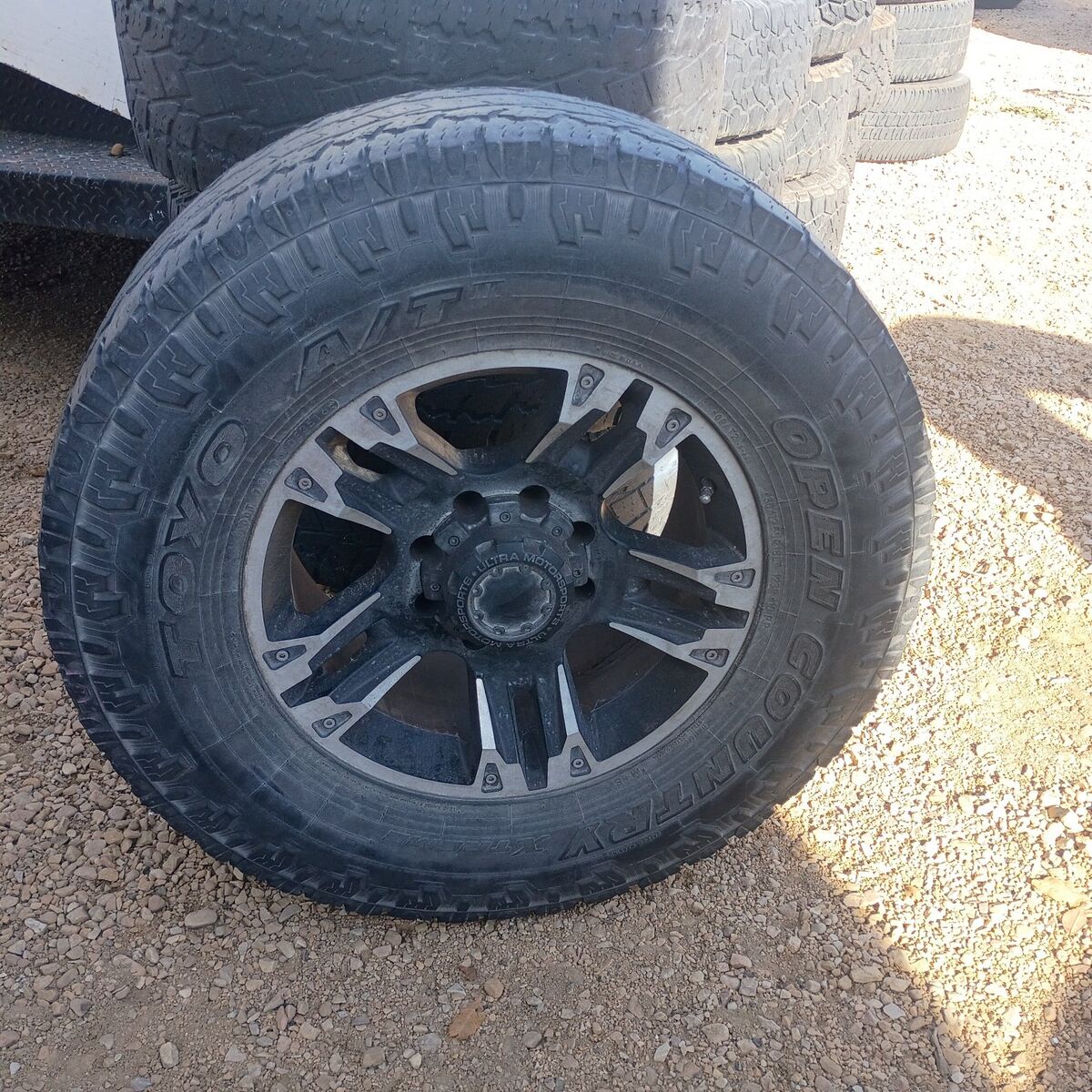 4 Ultra MotorSports 18" 18x10 black silver wheels