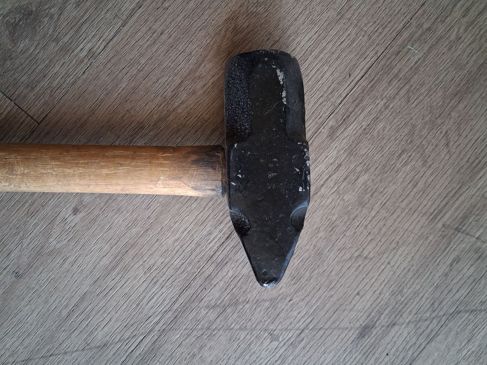 Main image 3