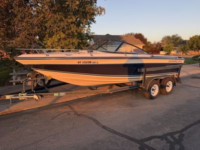 1986 Chaparral 198 XL Boat