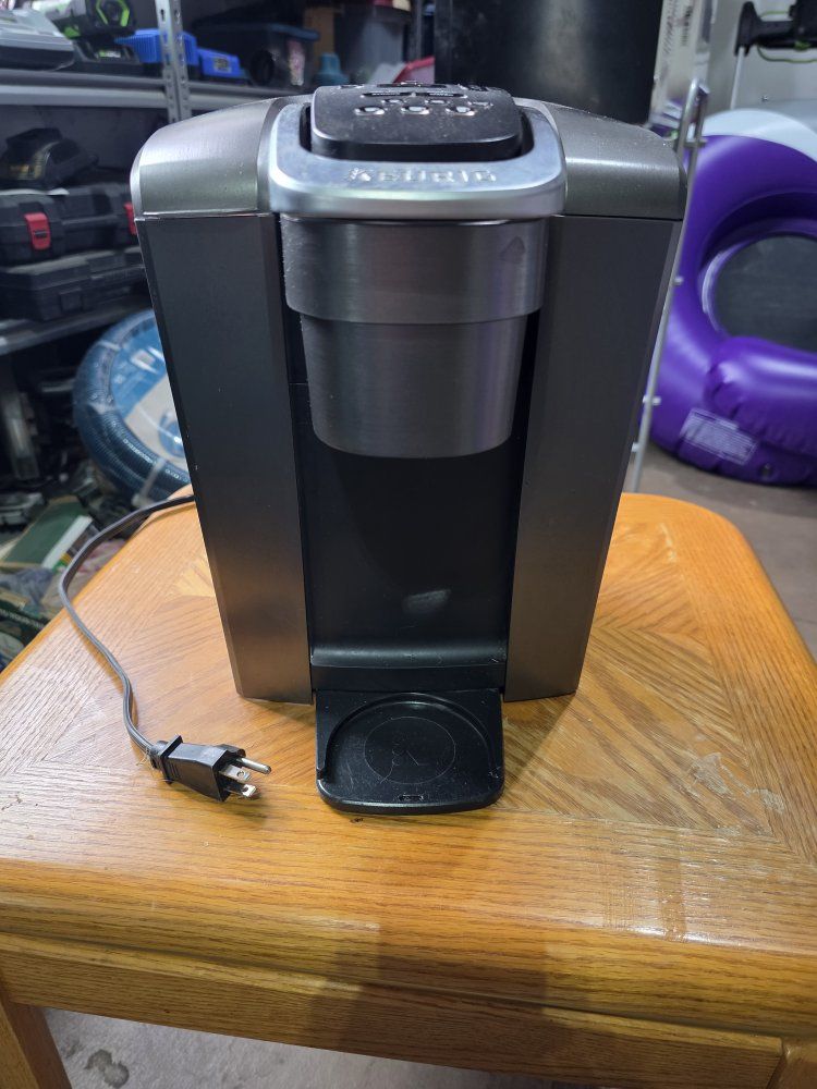 Keurig Single Serve Coffee Maker - Gray/Black