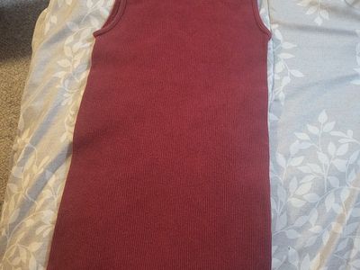 Men's Small Ribbed Tank Top - Red/maroon