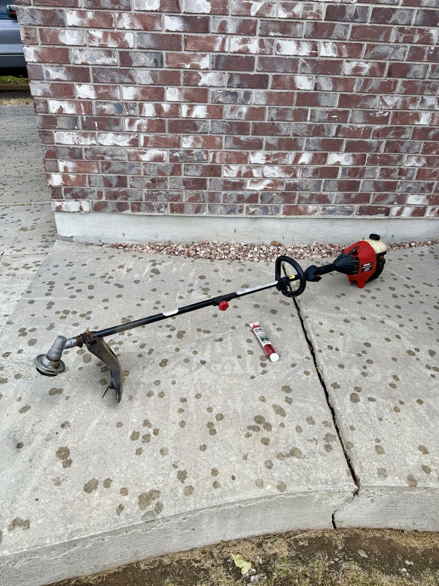 Craftsman 32cc Gas Weedwacker Trimmer