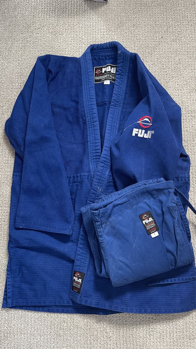 Fuji blue single weave gi size 4