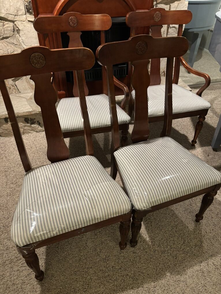 Set Of Four Ethan Allen Chairs