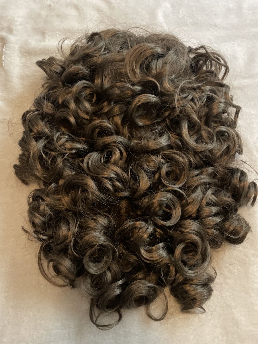 “Robyn“ Wig Deluxe Rich Brown 2 Tone