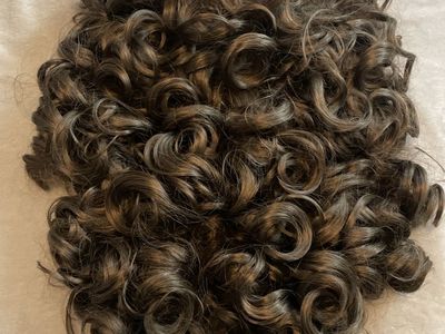 “Robyn“ Wig Deluxe Rich Brown 2 Tone