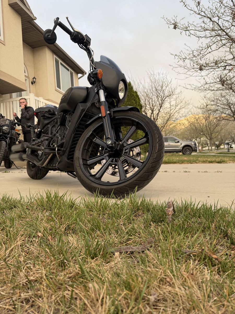Indian Scout Rouge w ABS